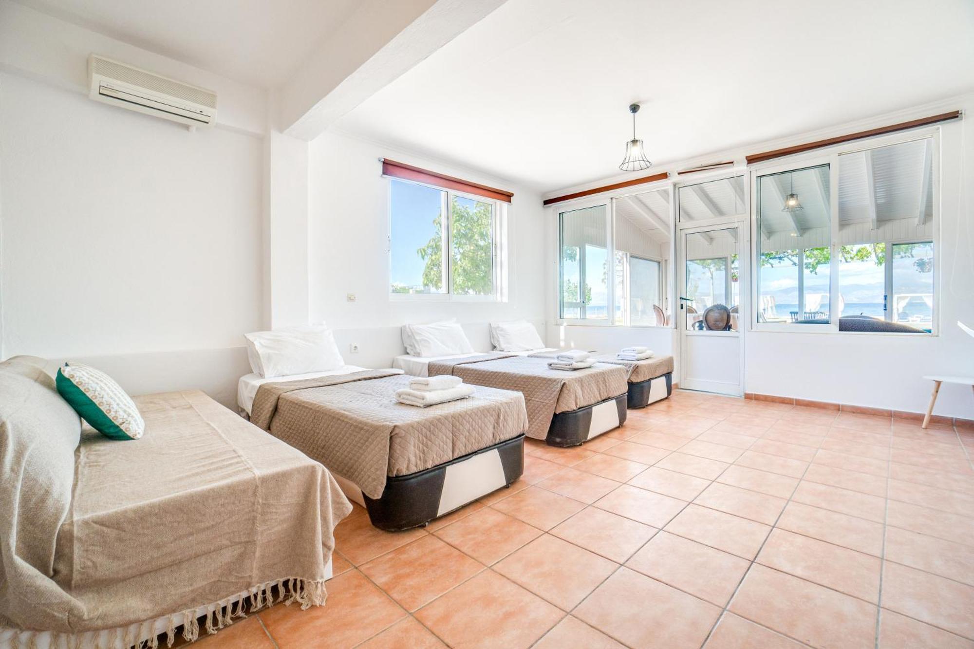 Sandy Beach Houses - Sea View กาวอส ภายนอก รูปภาพ